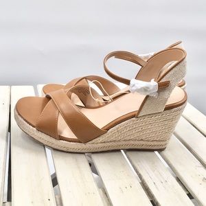NWT Ann Taylor Cashew Espadrille Wedge San…